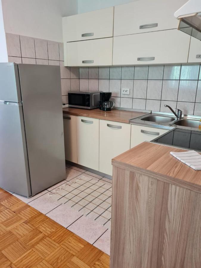 Apartment Gabriela Rakovica Eksteriør billede