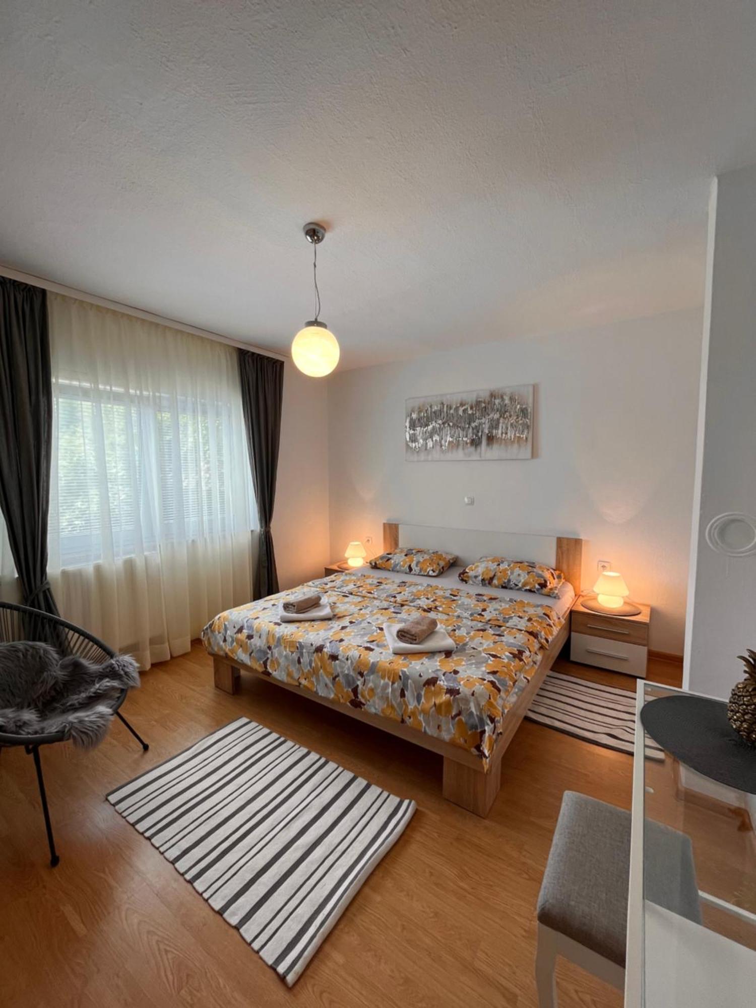 Apartment Gabriela Rakovica Eksteriør billede